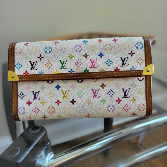 Louis Vuitton Monogram Takashi Murakami White Multicolor International Wallet - Picture 1 of 12